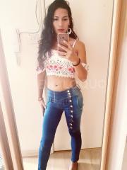 Trans guapa y simpática