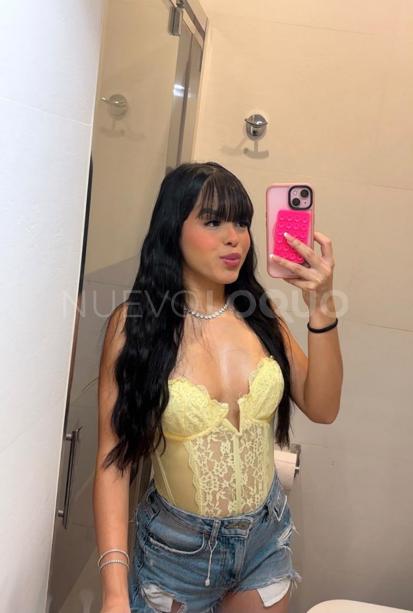  MODELO VENEZOLANA DISPONIBLE H