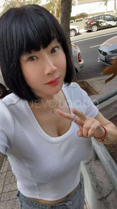  Chica Asiática