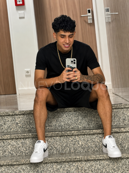  Chico latino venezolano