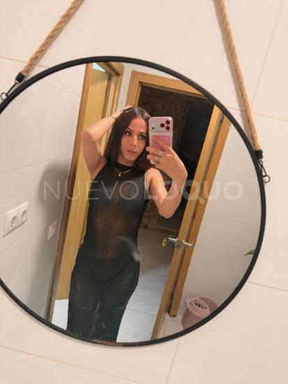  Joven colombiana por Valencia