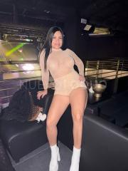 VENEZOLANA APASIONA Y DIVERTIDA