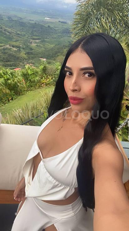  Elegante con un toque travieso...