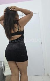Latina con cuervas naturales