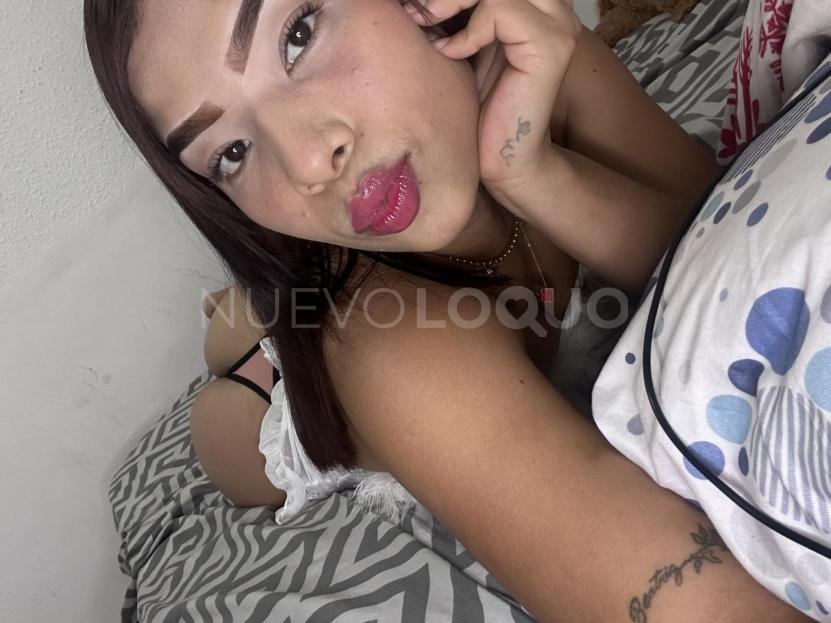  Hermosa latina