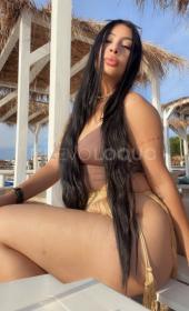 Chica exclusiva colombiana con clase