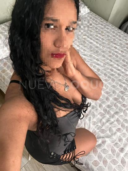  Chica latina