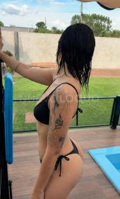 JOVEN, ALEGRE, CARIÑOSA Y MUY DIVERTIDA