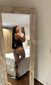 Una mujer sensual y encantadora