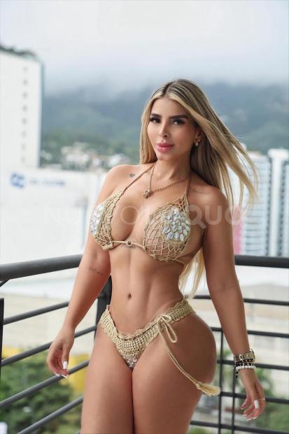  Rubia, energía increíble cero aburrida