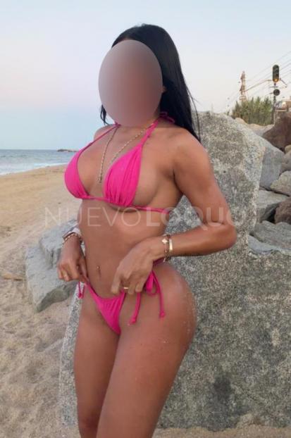  GUAPISIMA UNA JOVENCITA DULCE Y PRECIOSA