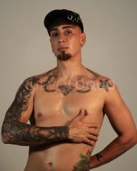Novedad, masculino