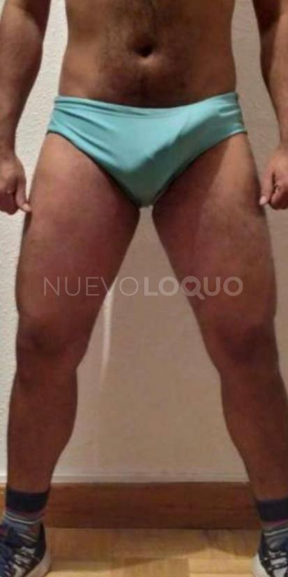  Hombre, Educado y Serio