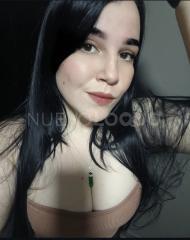 encantadora y amable