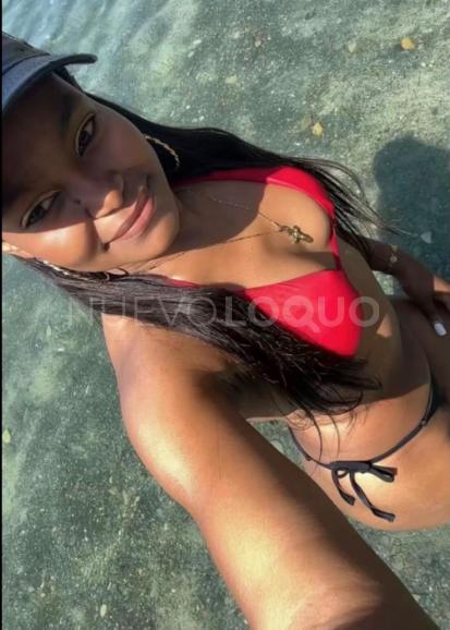  MORENAZA GUAPÍSIMA EN CALARATJADA