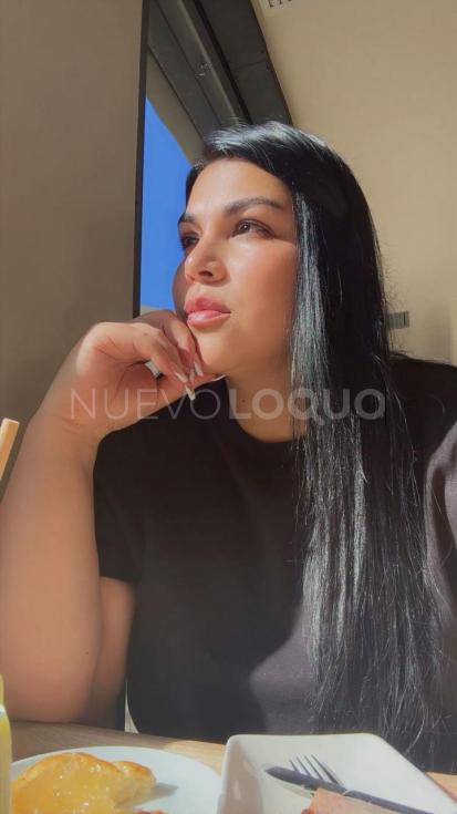  Cariñosa complaciente