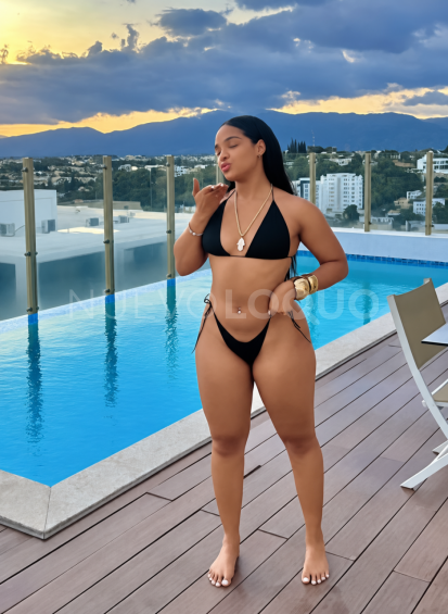  HERMOSA LATINA EN TERRASSA