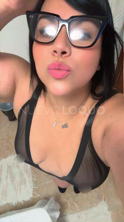  Cariñosa y jugetona