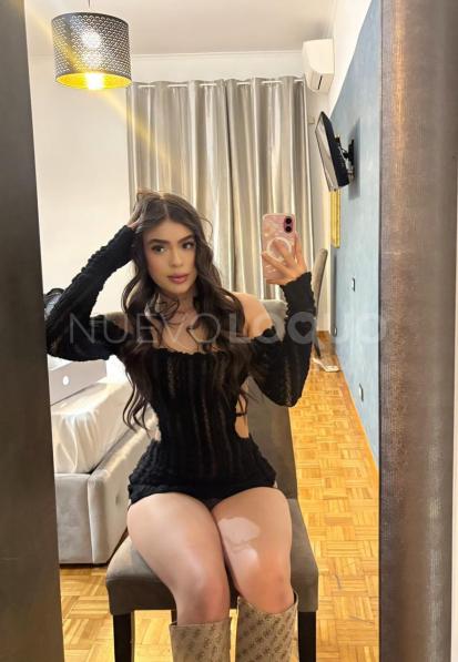  chica muy tierna y sonriente