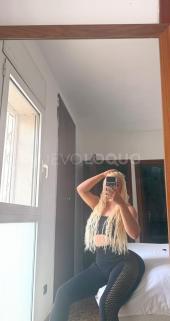 Rubia Ardiente y Dulce