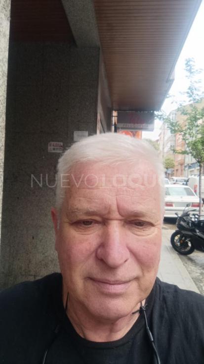  Hombre latino maduro.