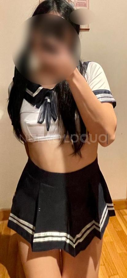 Escort asiática