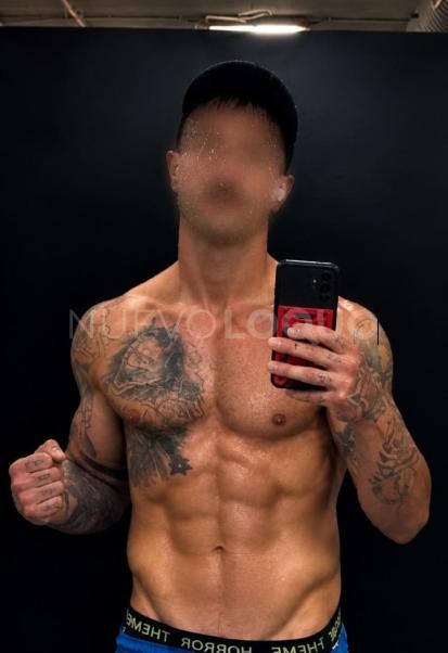  Hombre para mujeres atrevidas
